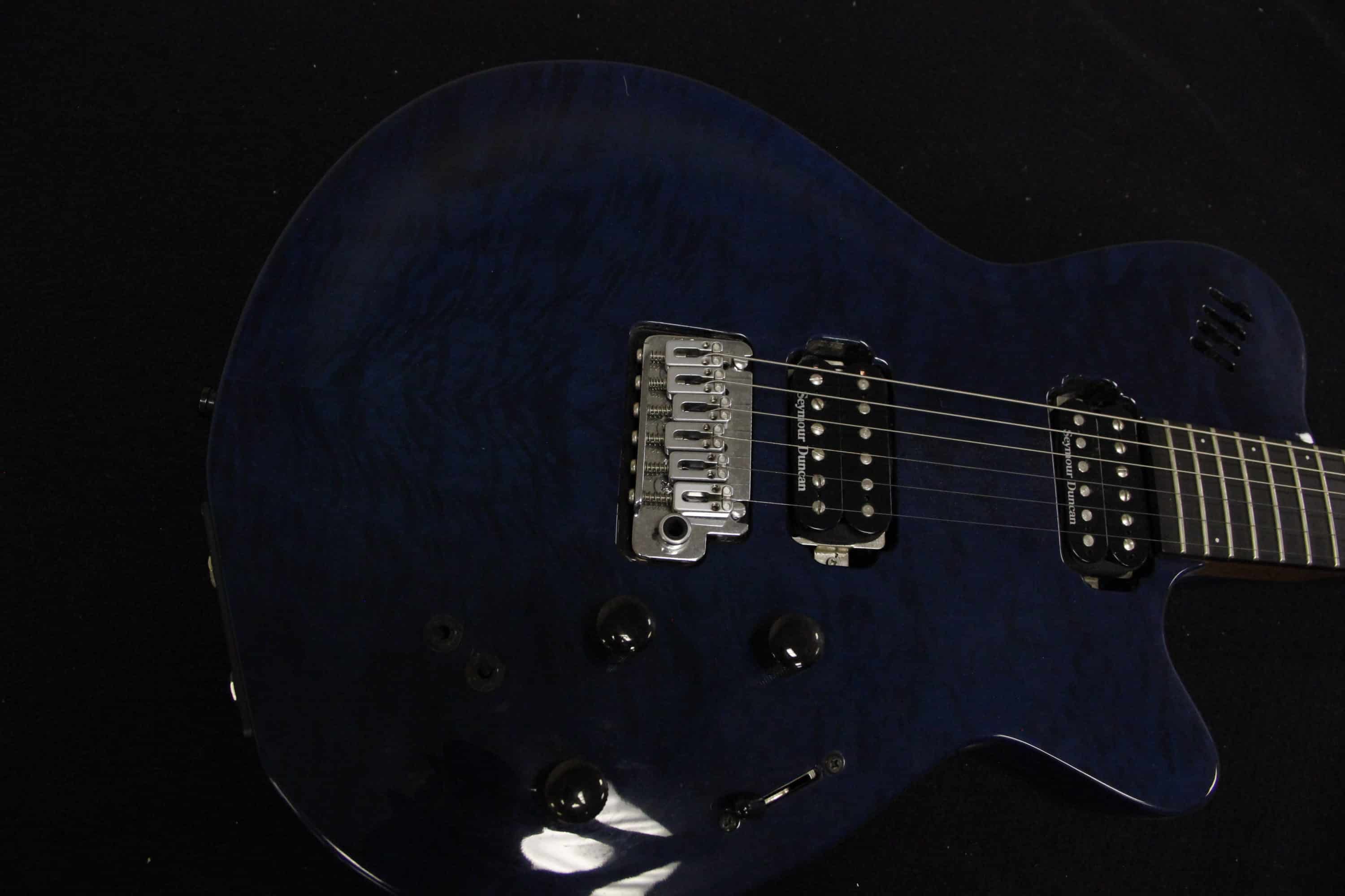 Godin ゴダン LGXT Trans Blue（一部不具合あり） Godin LGXT Solid Body 3-Voice Electric Guitar (Trans Blue AA