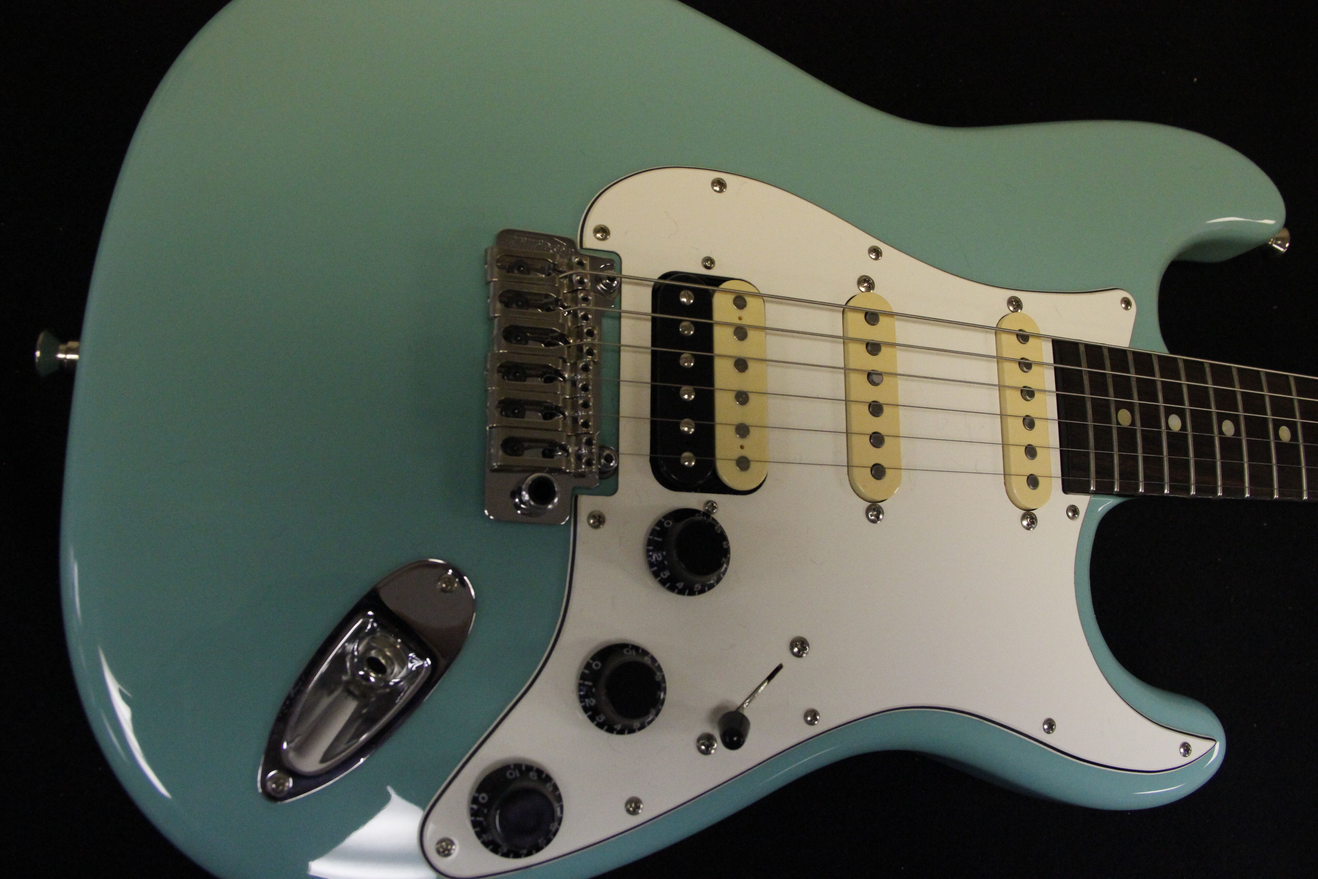 2007 B3 Metal XS Kerry Green – Mint – USA Guitars